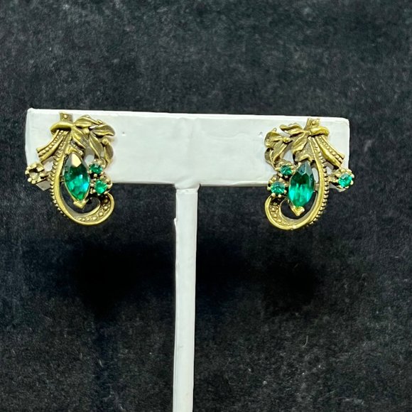 VTG Coro Gold Tone & Green Rhinestone Screw Back Earrings Missing Stone (3520) - Picture 1 of 7